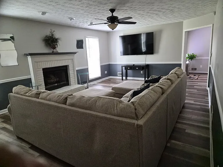 203 Hayes Ln — Photo 4