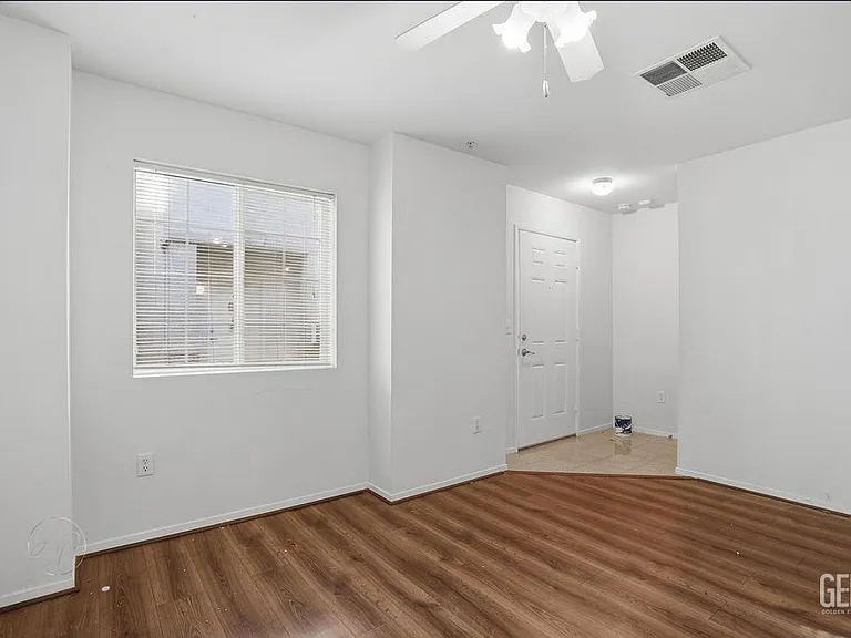 600 E Hosking Ave #10 — Photo 30