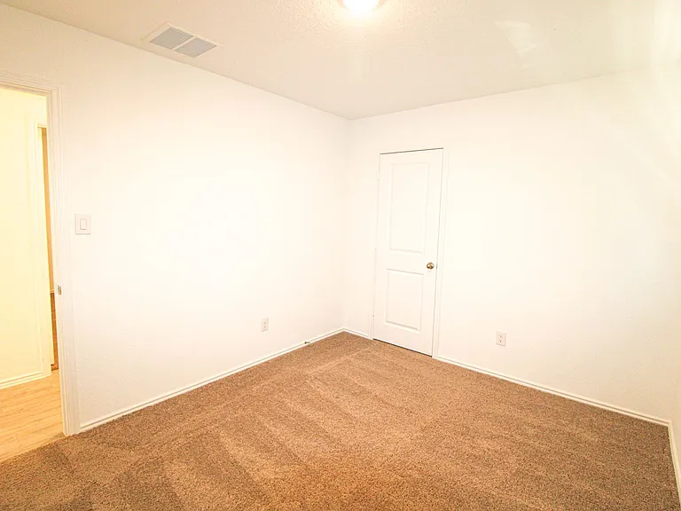 3642 Millbrook Way — Photo 13