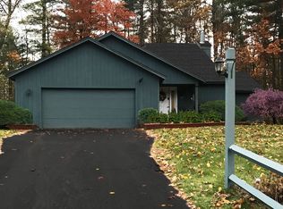 95 Meadow Rue Pl, Malta, NY 12020