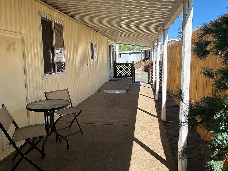 Ramp and steps Access