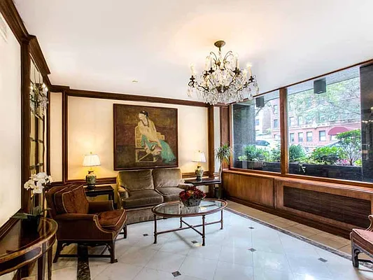 Sold by Sotheby's International Realty | media 7