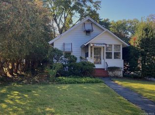 19 Palmer Ave, Nanuet, NY 10954