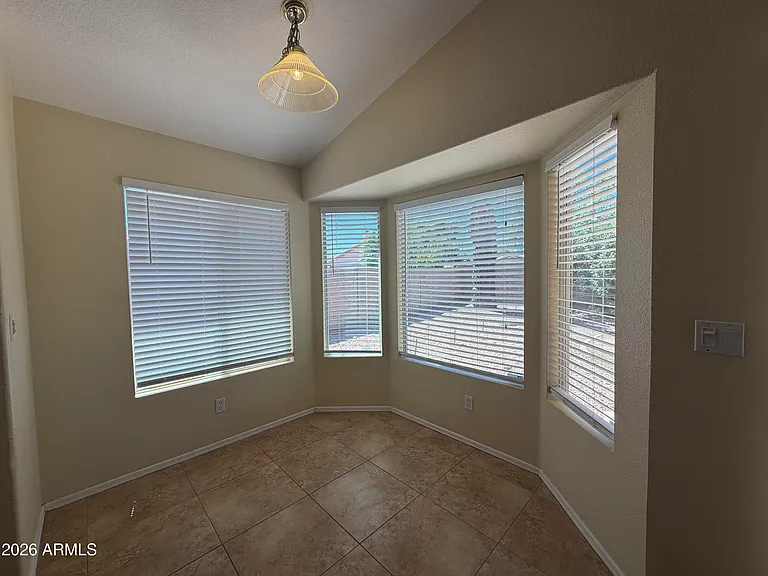 1289 W Maria Ln — Photo 9