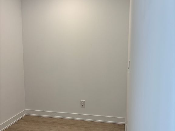 5th image of 699 Sheppard Ave E #601