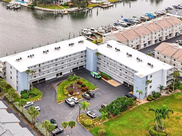 719 PINELLAS BAYWAY S #311, ST PETERSBURG, FL 33715