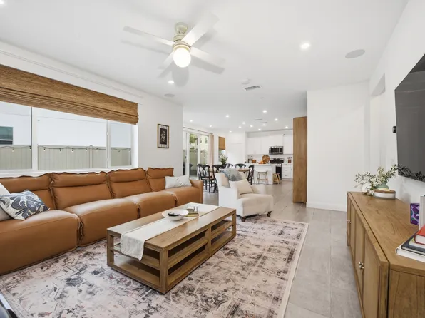 1508 Laurelwood Way, Oceanside, CA 92056