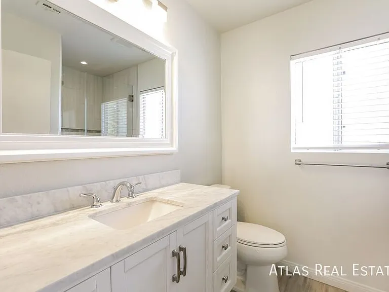 8840 Cornwall Glen Ave — Photo 15