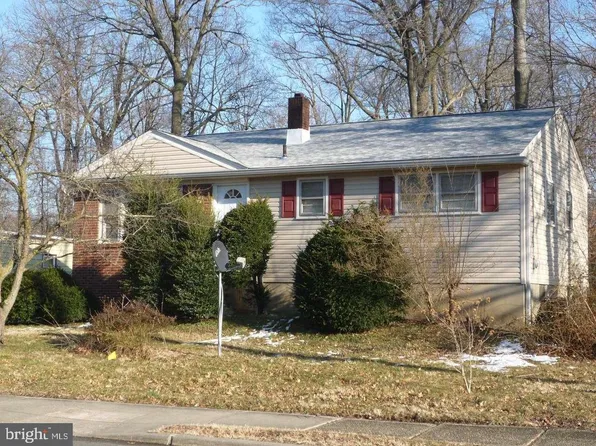 74 W Center Ave, Maple Shade, NJ 08052