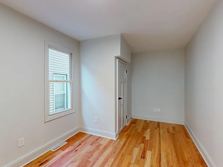 914 W 3rd St #1 — Photo 18
