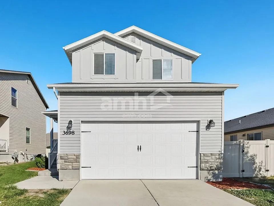 3698 N Tumwater Ln