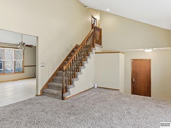 5th image of 5820 S 115th Cir