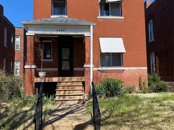 2nd image of 4453 Athlone Ave