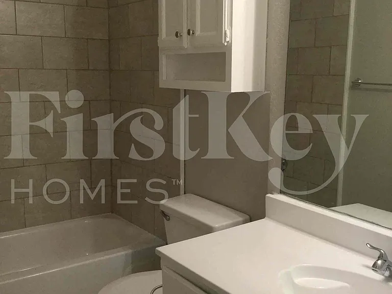 5334 Riverport Dr — Photo 14