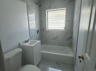 3520 NW 79th St #18, Miami, FL 33147