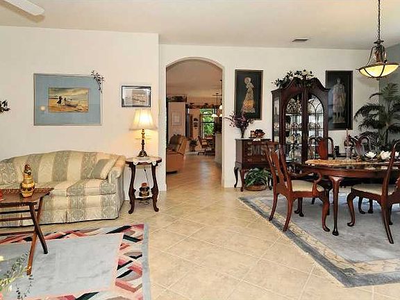 3rd image of 20581 Pezzana Dr