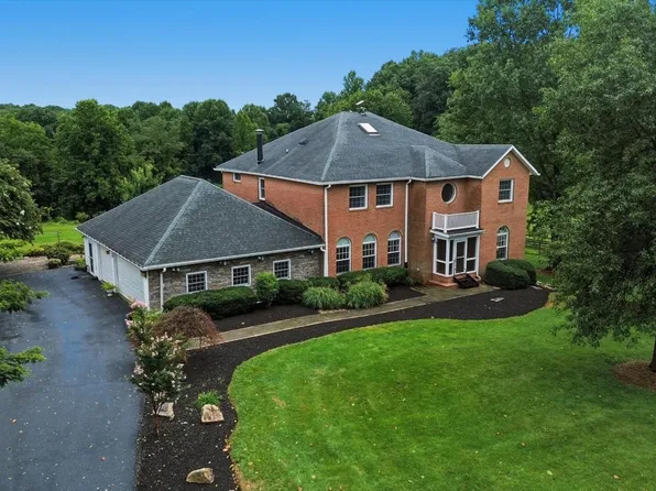 2545 Mullinix Mill Rd, Mount Airy, MD 21771