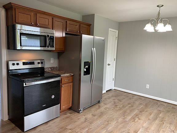 5th image of 2314 Ellison Ave