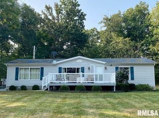 2210 Dakota Ln, Centralia, IL 62801