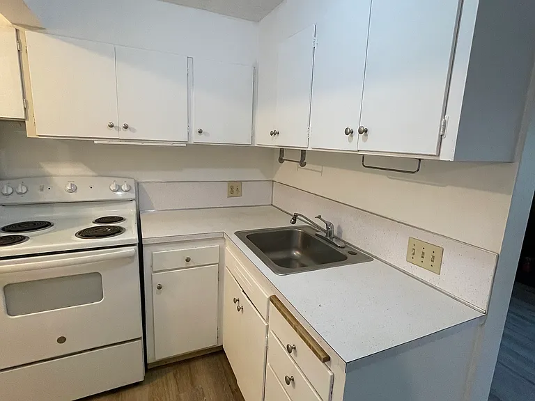 5410 Ivanhoe Pl NE #1 — Photo 5