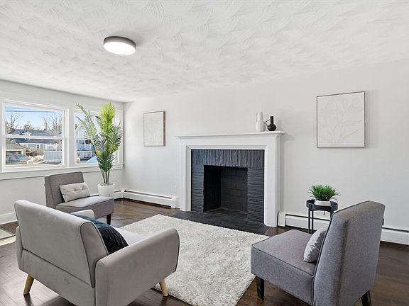 4th image of 34 Elsie St