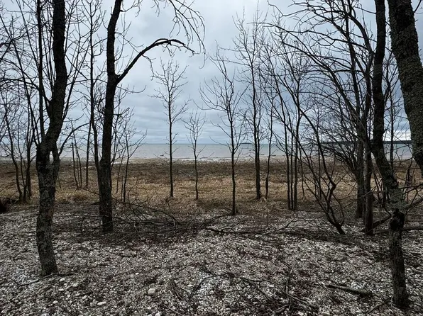 Wickman Rd, Washington Island, WI 54246