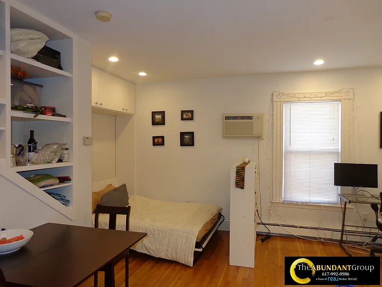 17 Centre St #2R — Photo 9
