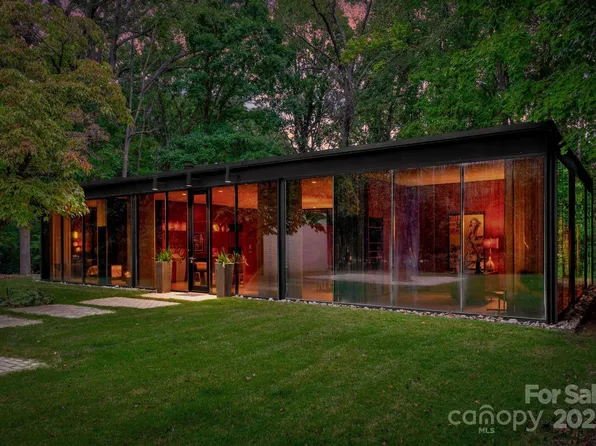 9331 Providence Rd, Charlotte, NC 28277