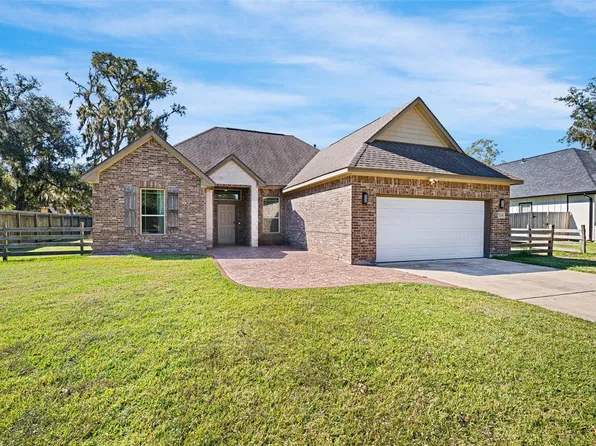 2234 Shalmar Dr, West Columbia, TX 77486