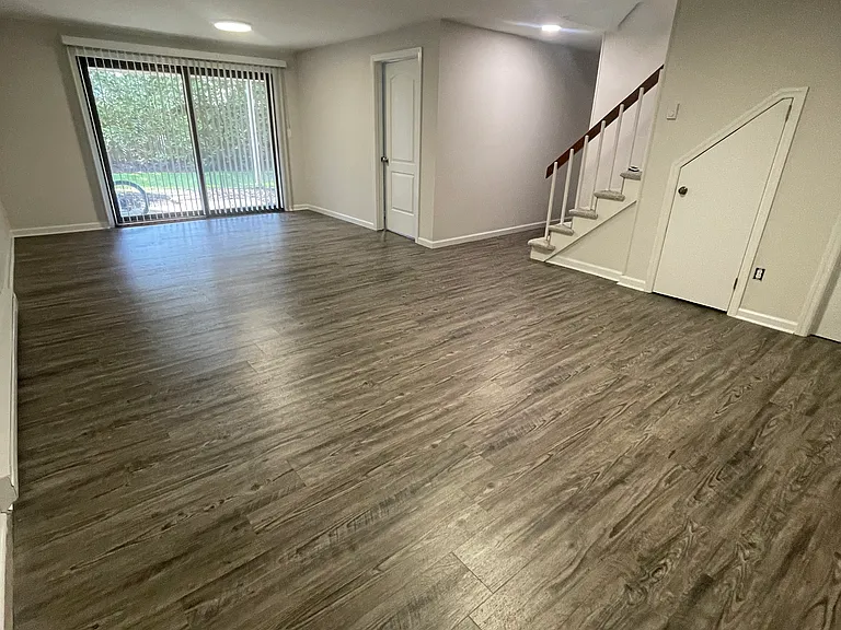 180 Glenbrook Rd #55 — Photo 32