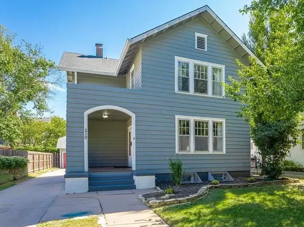 210 N Bluff Ave, Wichita, KS 67208