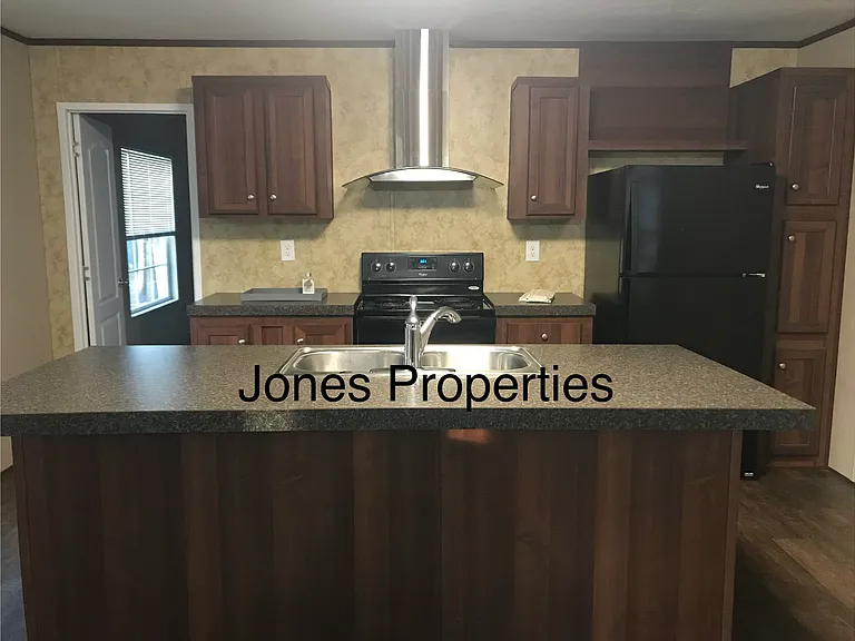 2804 Hollis House Ln #8 — Photo 2