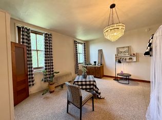 Henderson House, Marion, IA 52302