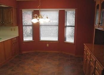 5th image of 3110 Dogwood Trl