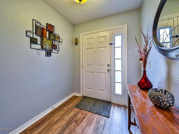 4th image of 7007 Saint Ives Ct