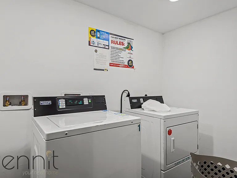 100 Suydam St #3L — Photo 17