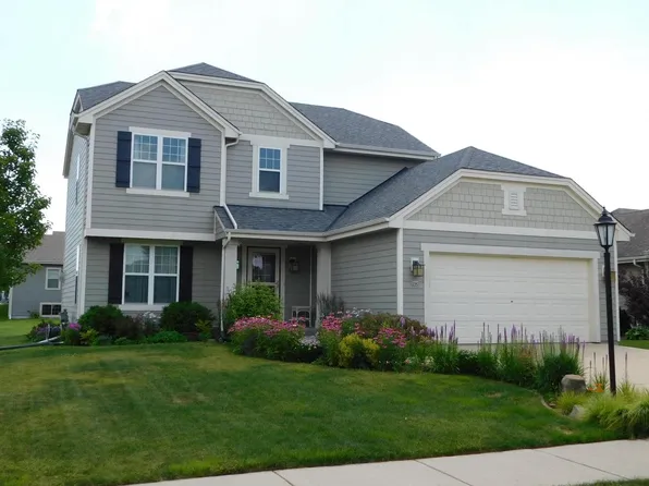 290 North Sweetwater BOULEVARD, Port Washington, WI 53074