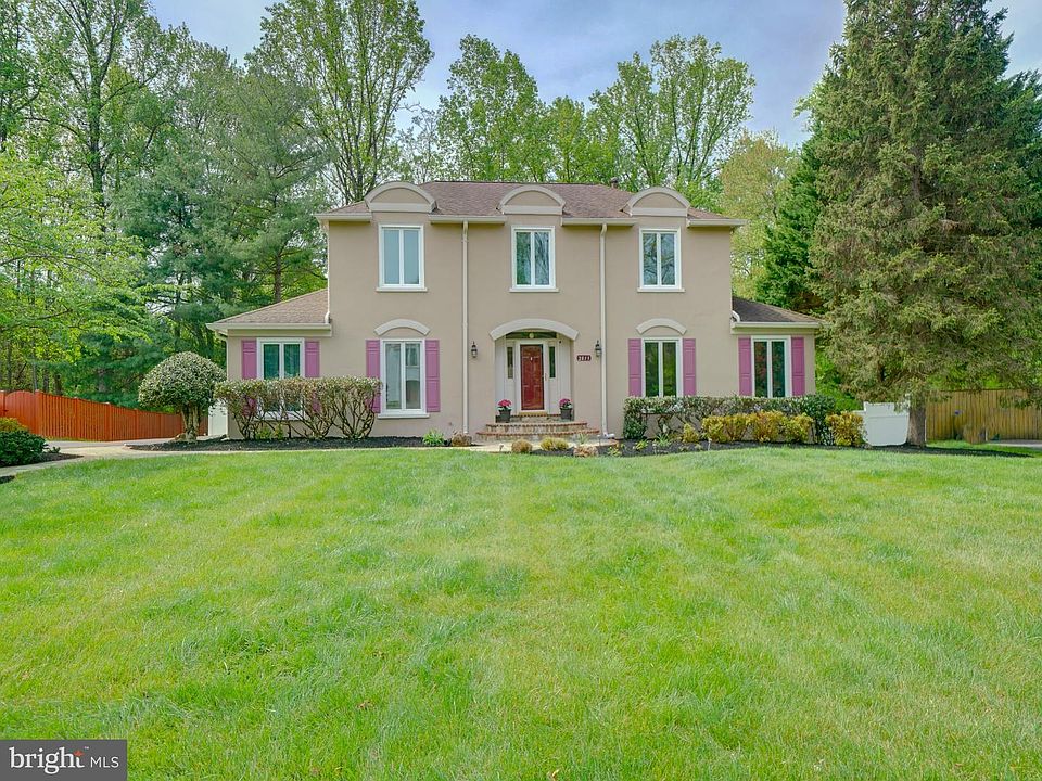 1st image of 2813 Cabin Creek Dr