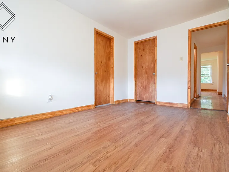 176 Hart St #4A — Photo 5