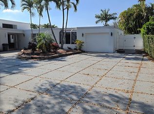 740 Conch Shell Pl, Plantation, FL 33324