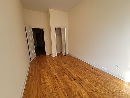 5th image of 879 10th Ave #2X
