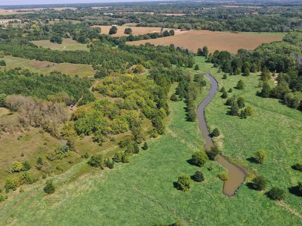 Champaign Rd, Colchester, IL 62326