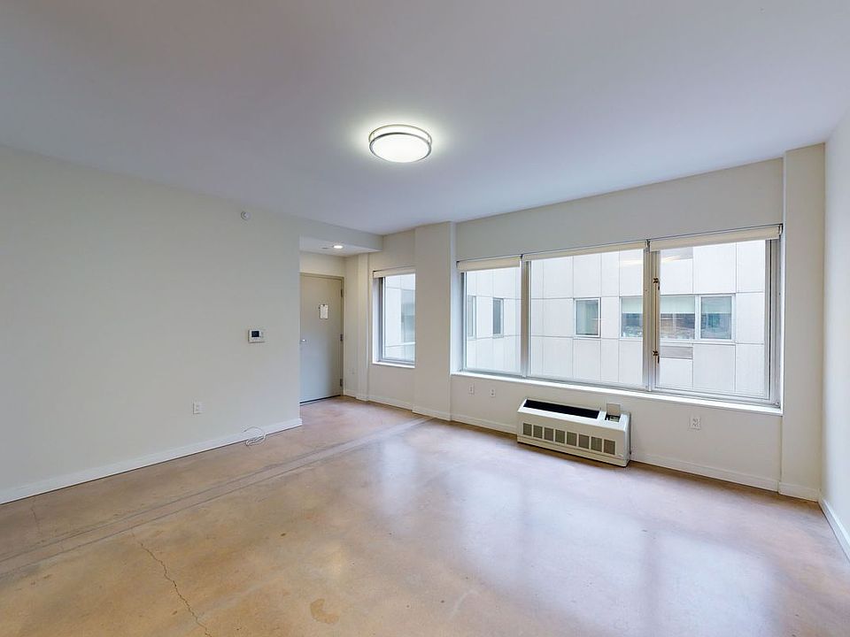 1st image of 4857 Broadway APT 4C