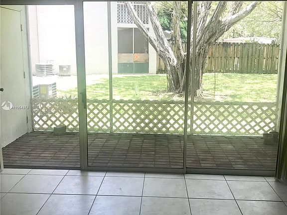 4th image of 14168 SW 93rd Ln #14168