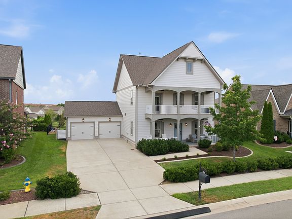3rd image of 233 Croft Way