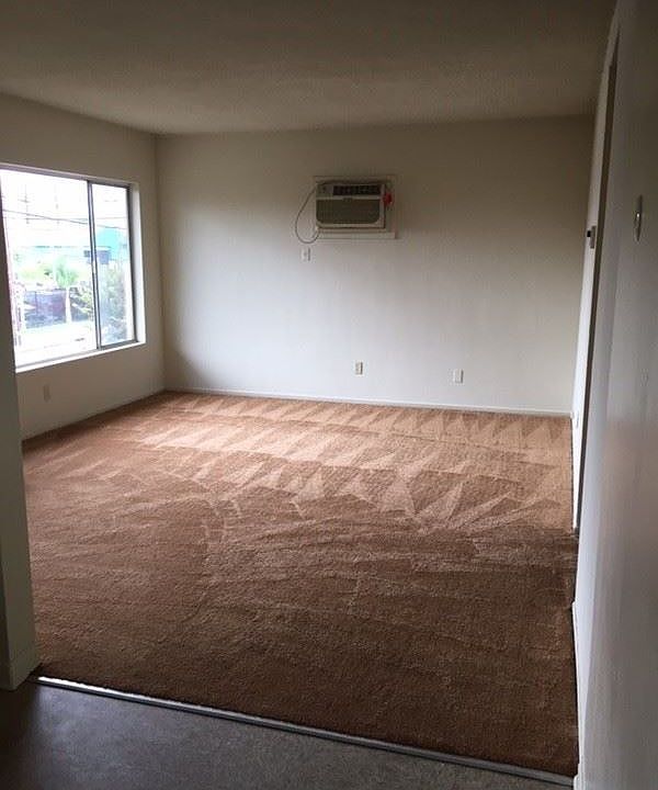 1st image of 425 W Roosevelt Ave APT 3