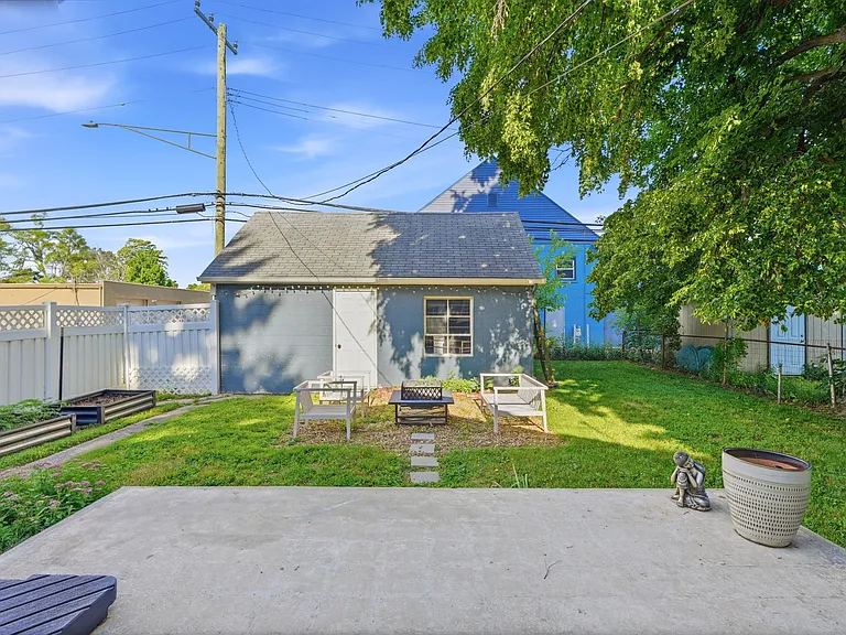3175 McDowell St — Photo 28