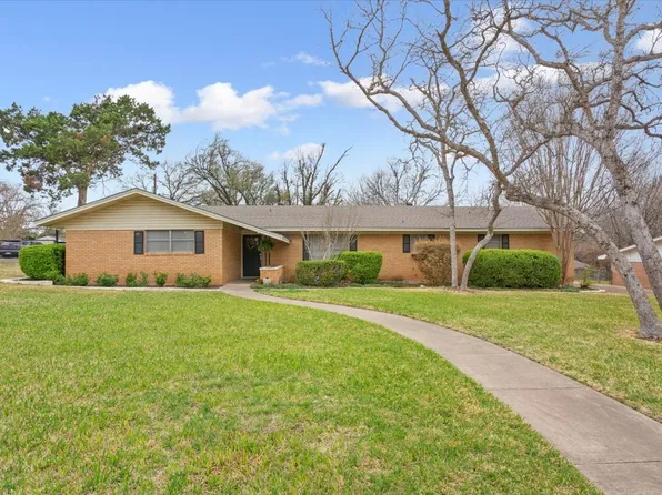416 White Hall Rd, Woodway, TX 76712