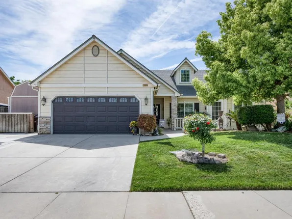 15961 W B St, Kerman, CA 93630