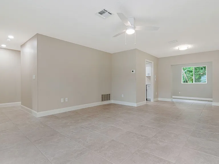 2958 Dundee Dr — Photo 37